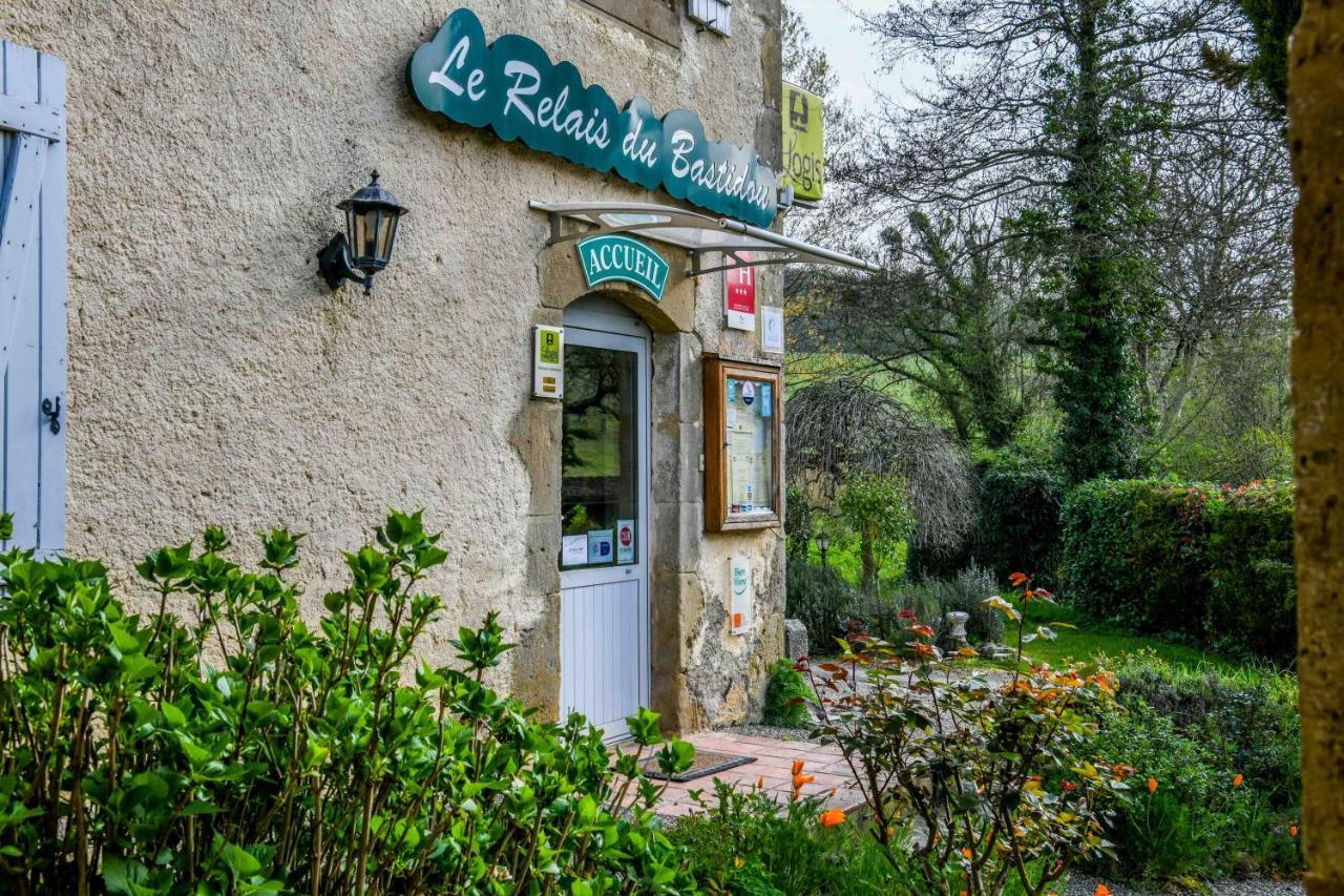 Logis Le Relais Du Bastidou Hotel Beaumarches Exterior photo